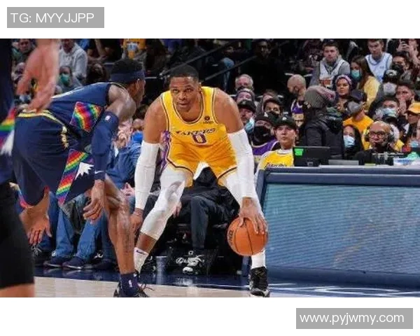 三分王怒与主帅爆发激烈冲突矛盾升级全队氛围骤然紧张