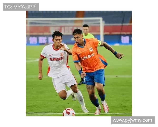 主力前锋伤愈复出首秀破门助队逆袭展现王者风采 主力前锋伤愈复出首秀破门助队逆袭展现王者风采